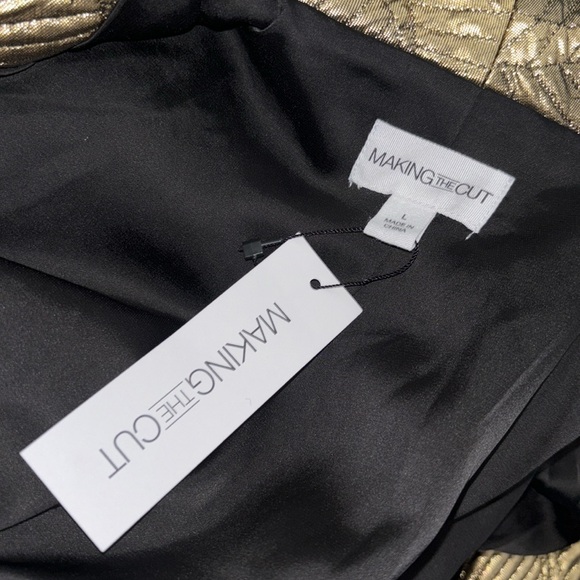 making the cut gold/black coat - Picture 5 of 7